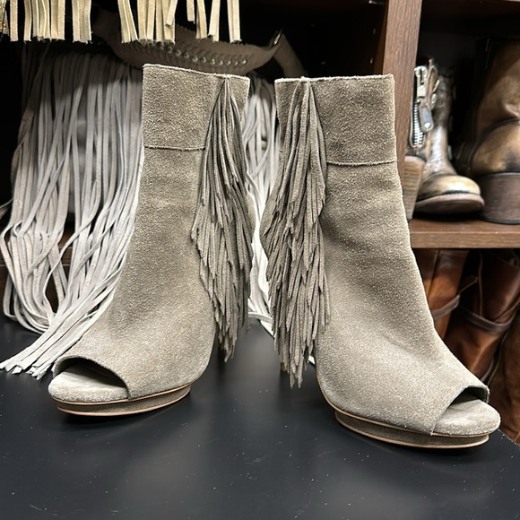 BCBG leather fringe booties - Picture 3 of 7